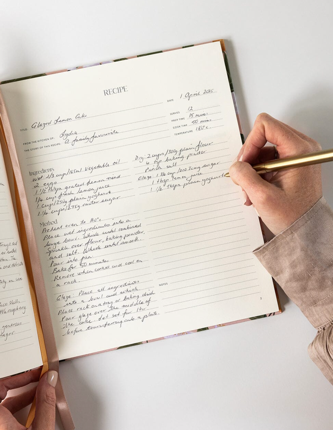 Bespoke Recipe Journal - Peaches