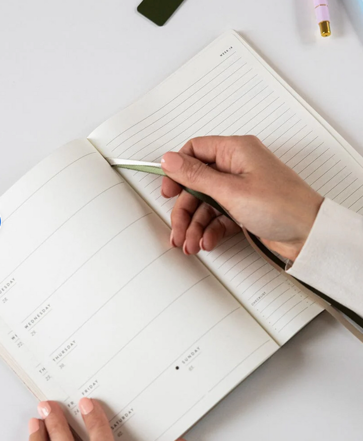 Bespoke 2026 Weekly Planner Notebook - FairyWren