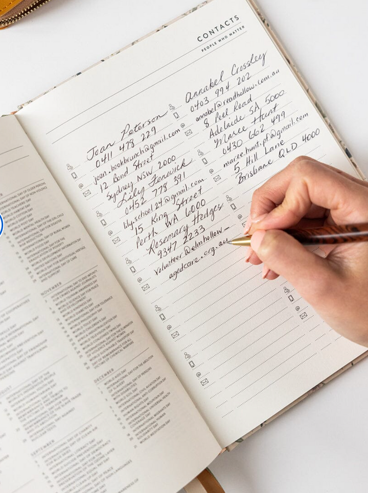 Bespoke 2026 Desktop Linen Bound Planner - Button Fern