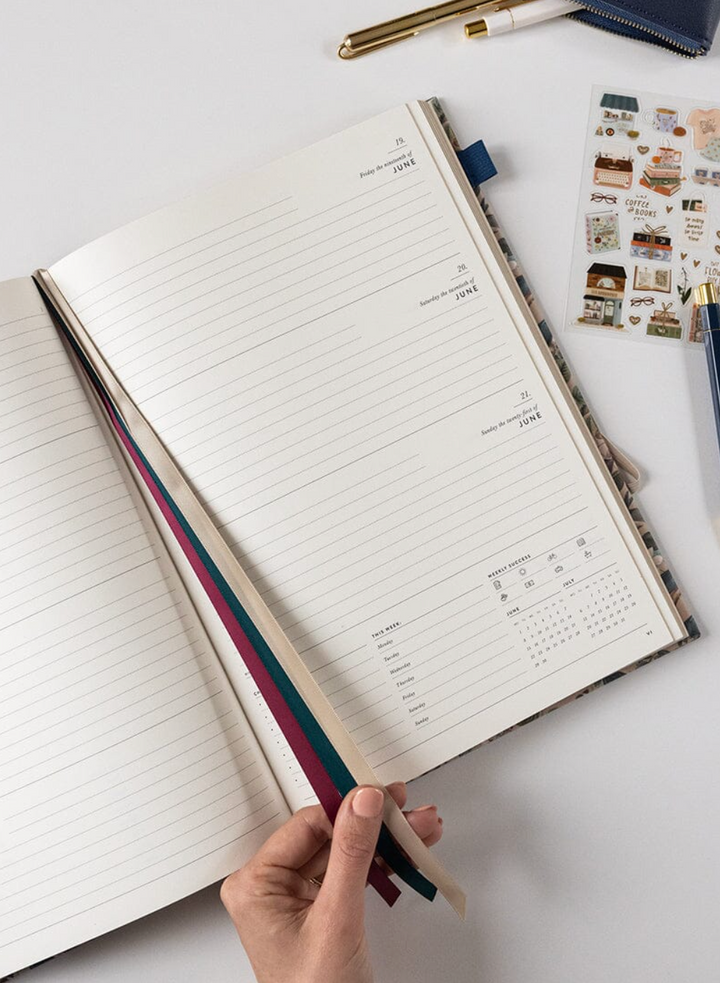 Bespoke 2026 Desktop A4 Linen Bound Planner - Botanical Grove