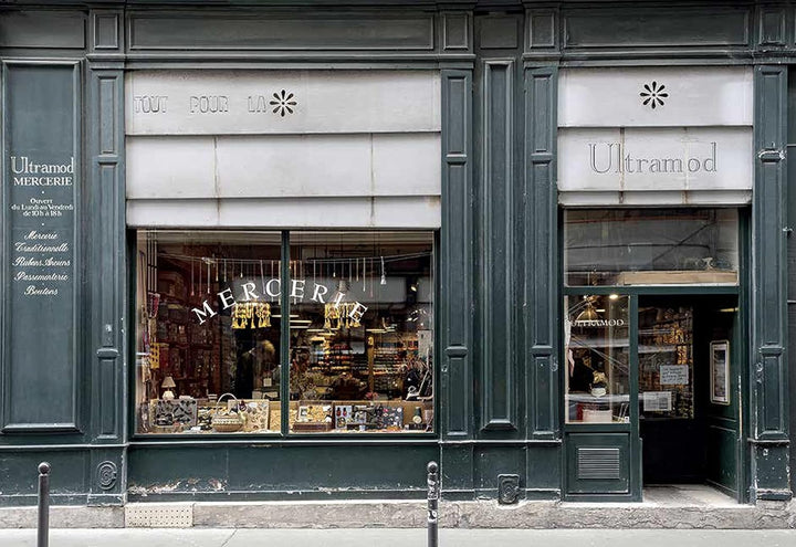 Book - Timeless Paris