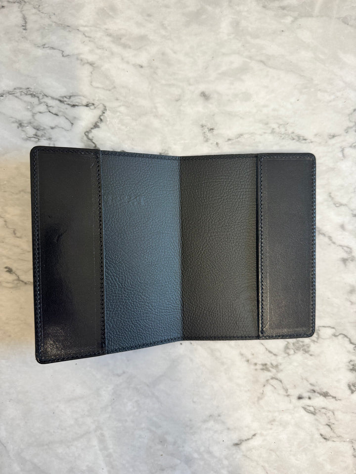 Manufactus Leather Passport Holder - Black