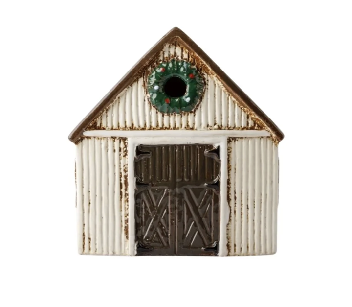 Nordgard Stable with Wreath