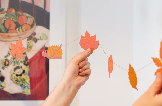 East End Decorative Garland 3m Long - Autumn leaves