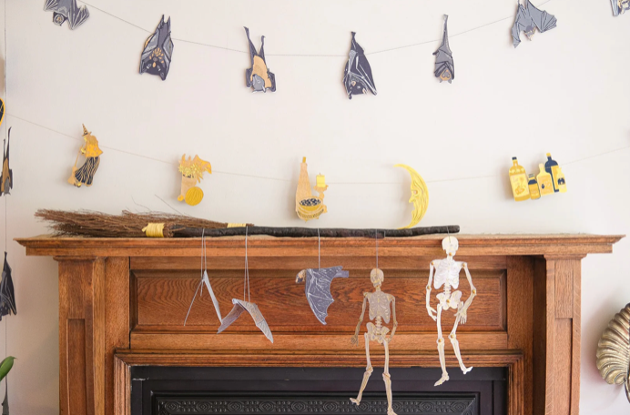 East End Decorative Garland 3m Long - Bats