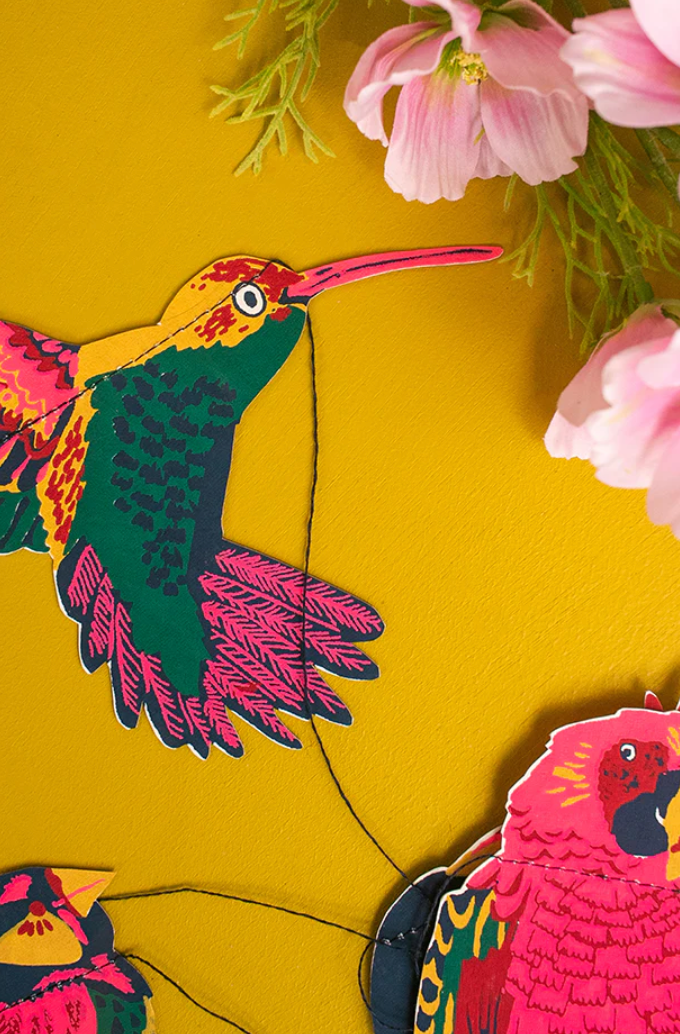 East End Decorative Garland 3m Long - Tropical Birds
