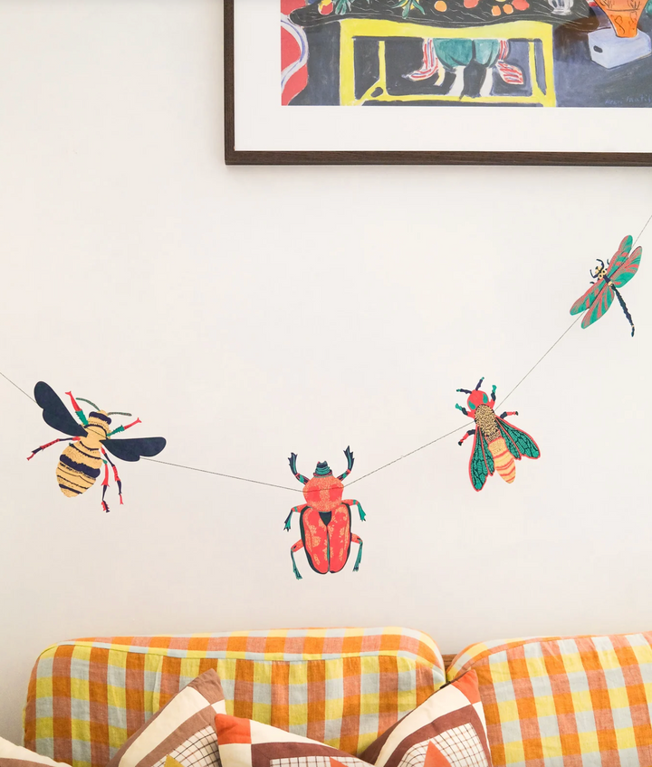 East End Decorative Garland 3m Long - Insects