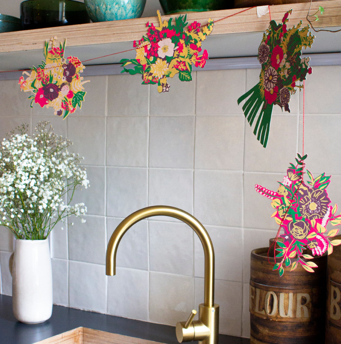 East End Decorative Garland 3m Long -  Bouquet
