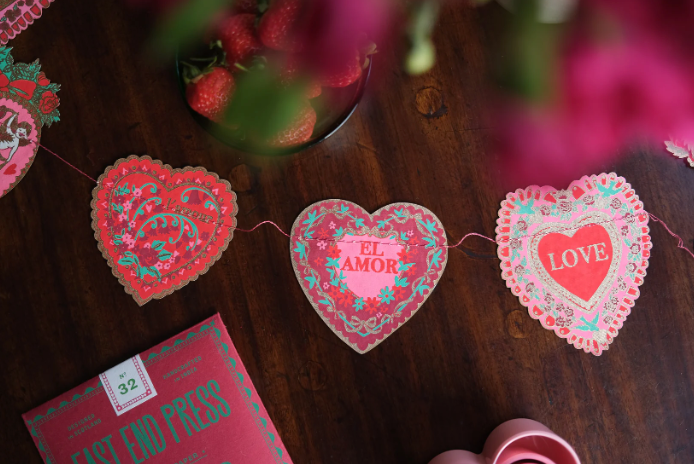 East End Decorative Garland 3m Long - Valentine's