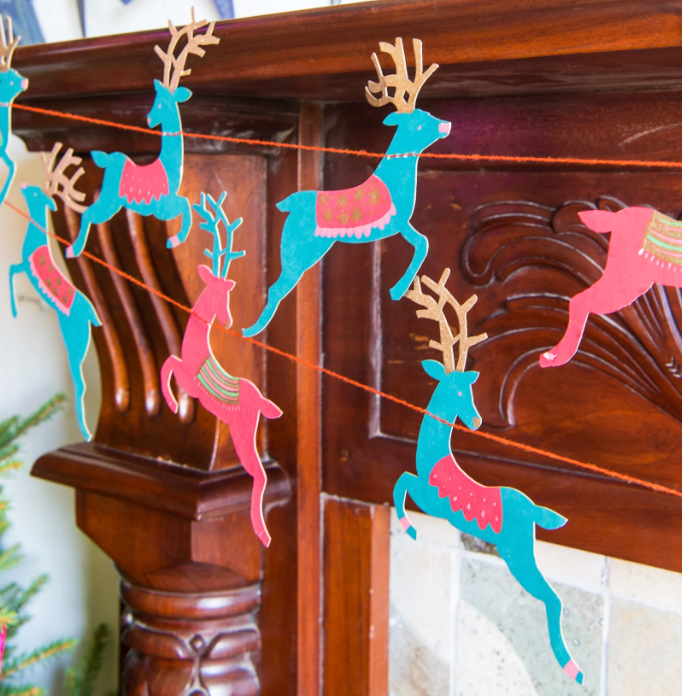 Christmas Decorative Garland 3m Long - Bright Reindeer (No.16)