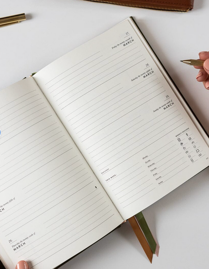 Bespoke 2026 Desktop Linen Bound Planner - Hunter Green
