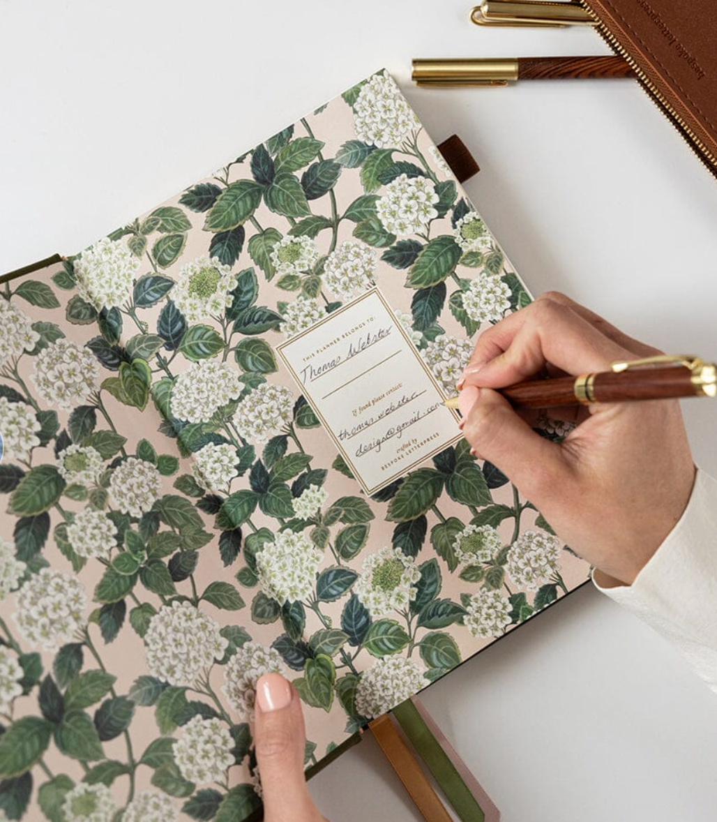 Bespoke 2026 Desktop Linen Bound Planner - Hunter Green
