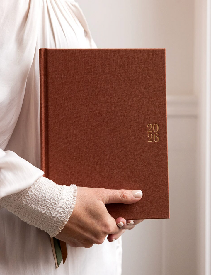 Bespoke 2026 Day to a Page Large Linen Bound Planner - Bronze