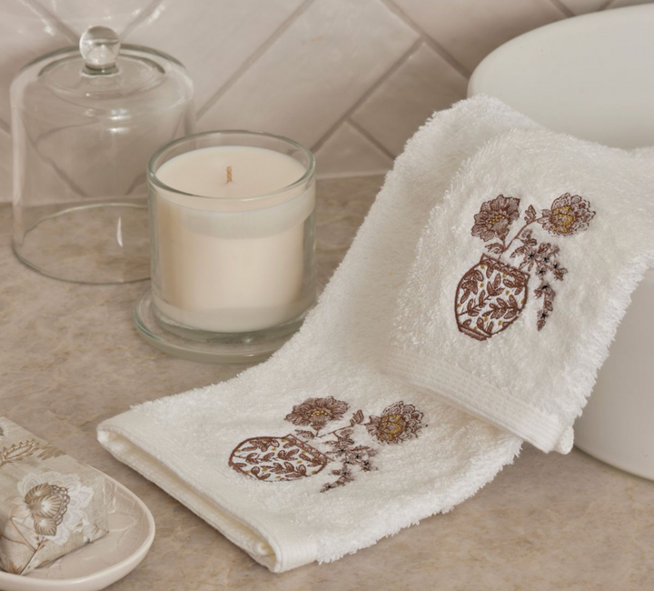 Hand Towel - Timeless Blooms