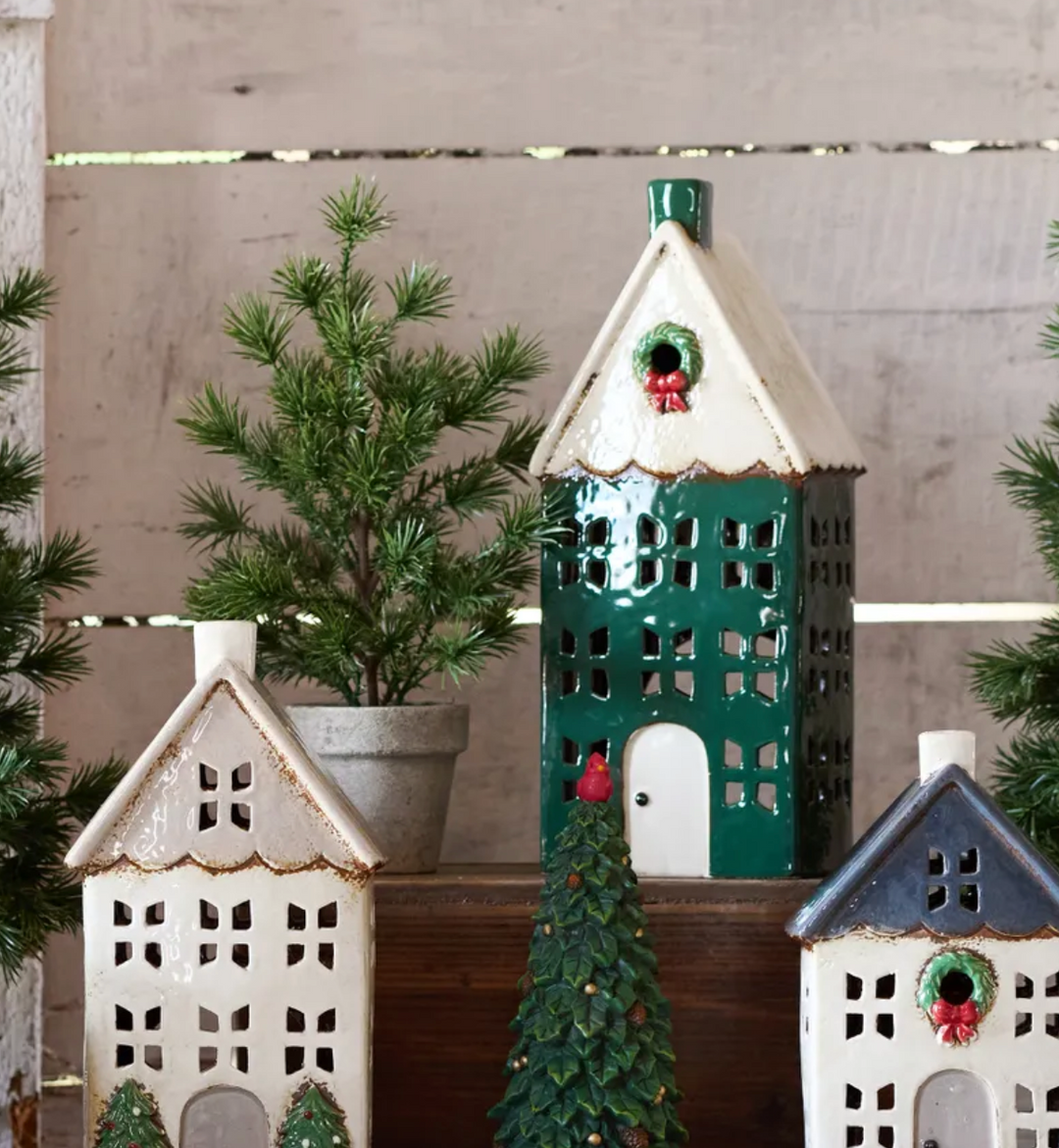 Christmas Tea Light House Green with Wreath Large