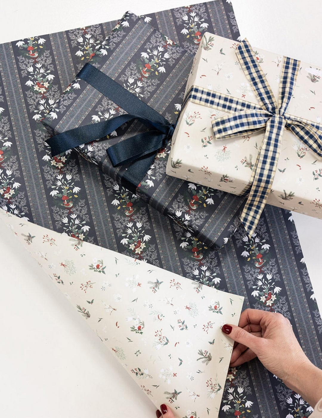 Bespoke Flat Wrap - Christmas Birds & Heirloom Holly