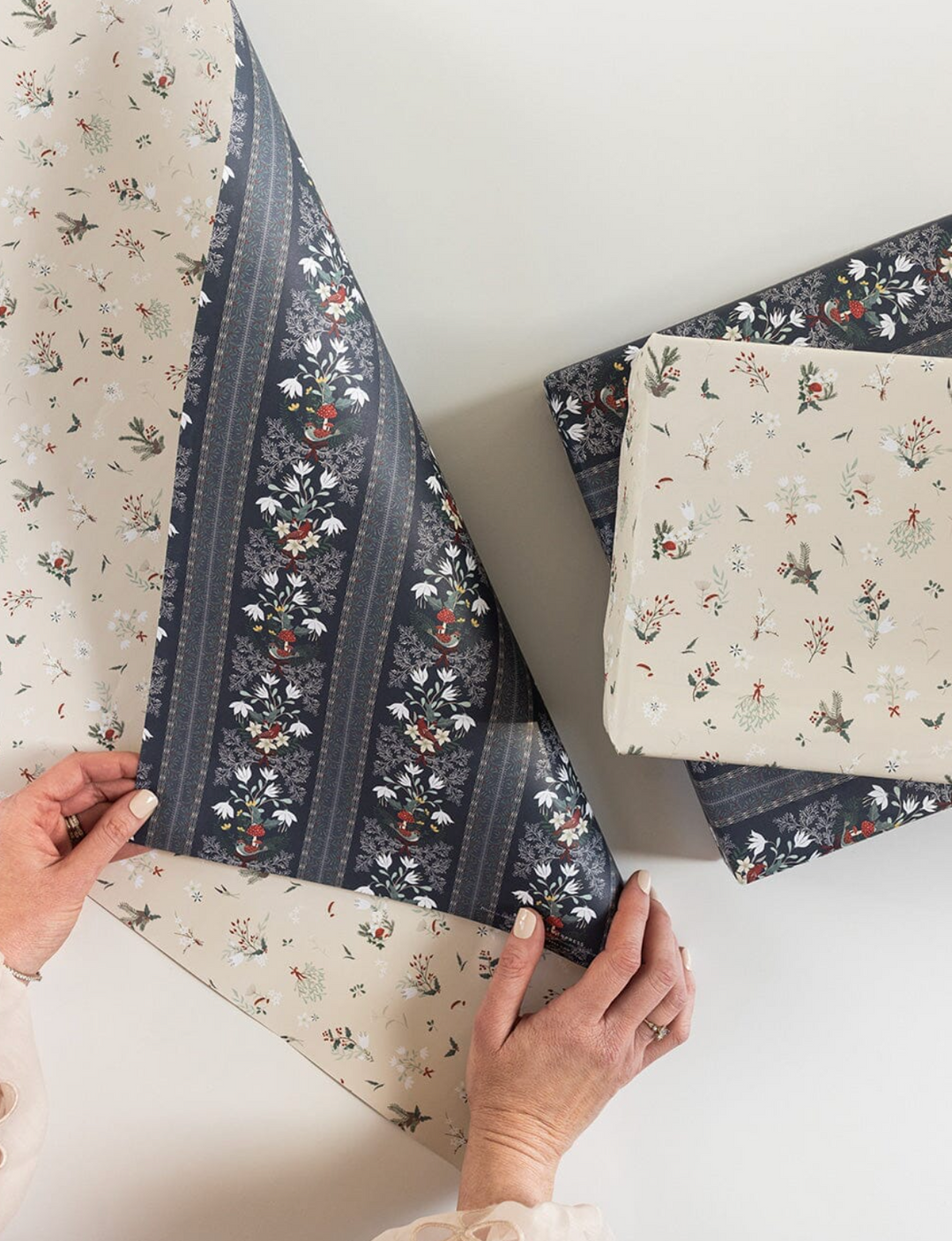 Bespoke Flat Wrap - Christmas Birds & Heirloom Holly