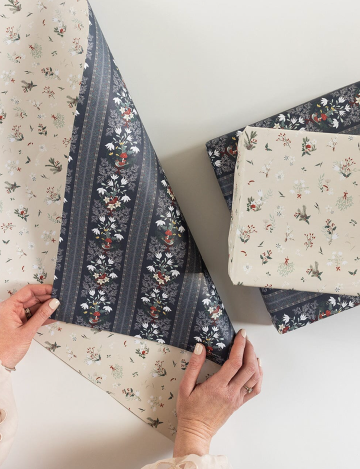 Bespoke Flat Wrap - Christmas Birds & Heirloom Holly