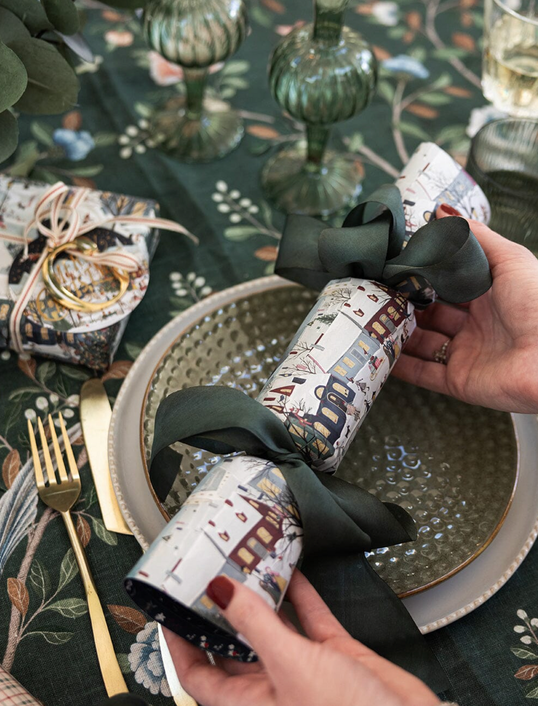 Bespoke Christmas Cracker Kit - The Christmas Village