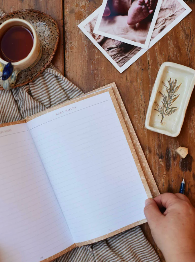 Baby Tracker Journal - Oatmeal