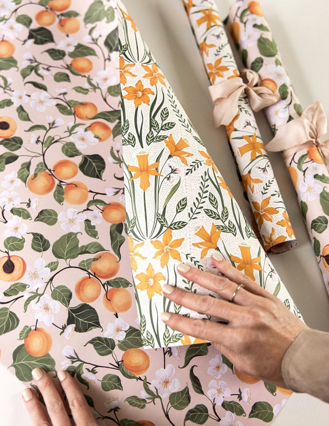 Flat Wrap - Peaches / Daffodil