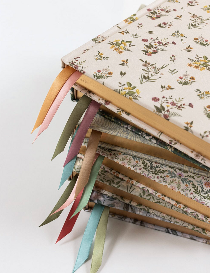 Bespoke Linen Bound Journal - Bramble oss (Blank Journal)