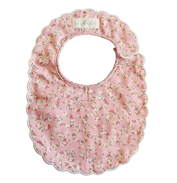 Scallop Bib - Posy Heart