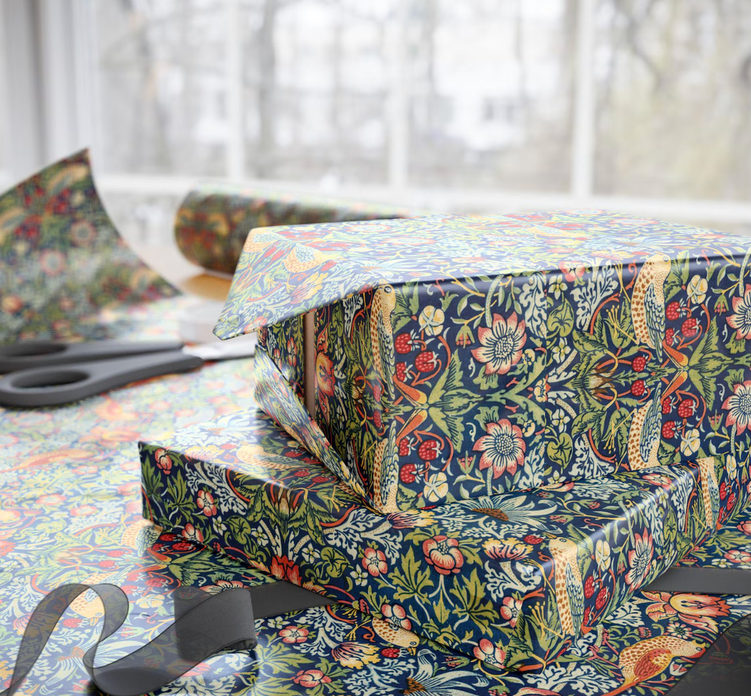 Museums & Galleries Roll Wrap - V&A Strawberry Thief