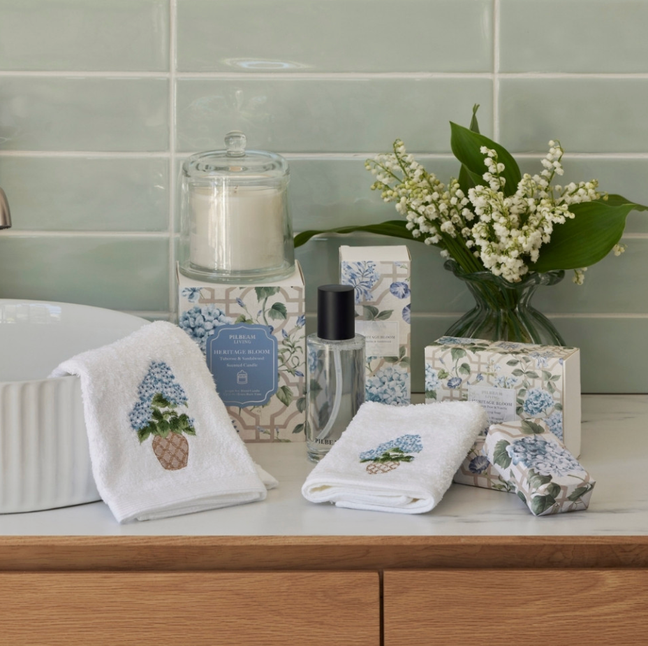 Pilbeam Living Hand Towel - Heritage Bloom