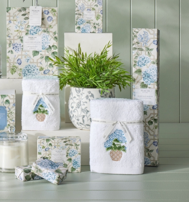 Pilbeam Living Hand Towel - Heritage Bloom