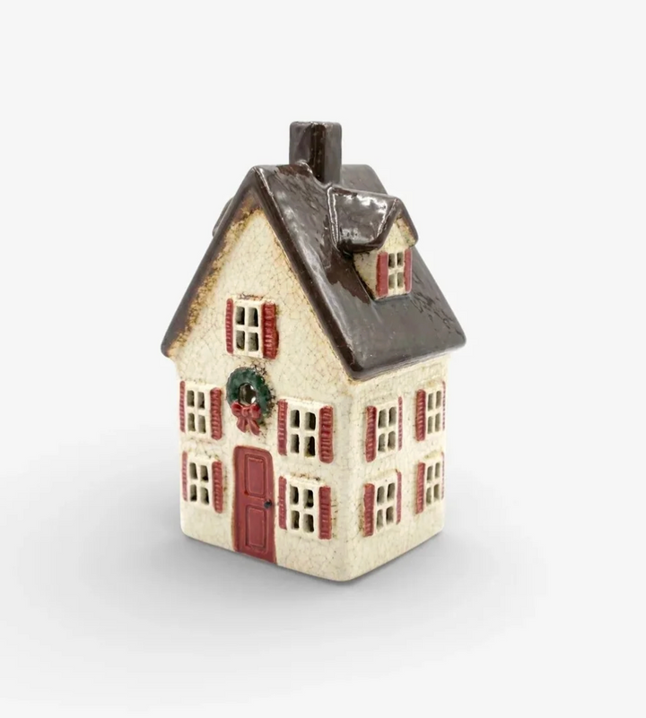 Nordgard Tall Villa with Bow Wreath