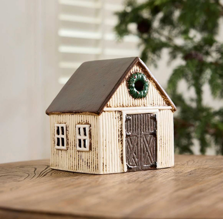 Nordgard Stable with Wreath