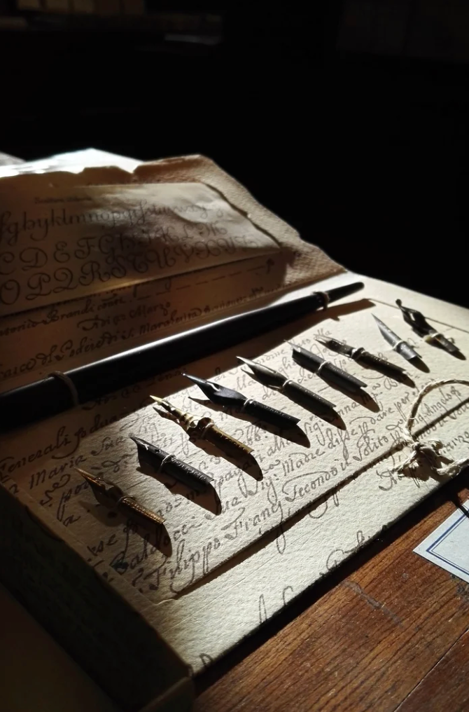 Caligraphy Set with Dip Pen