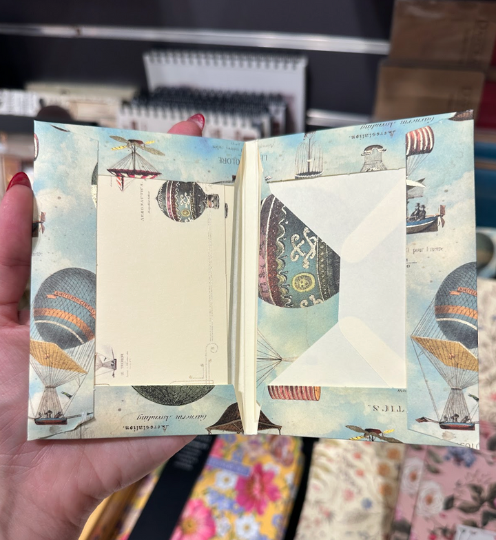 Kartos Small Writing Set with Envelopes - Air Balloons