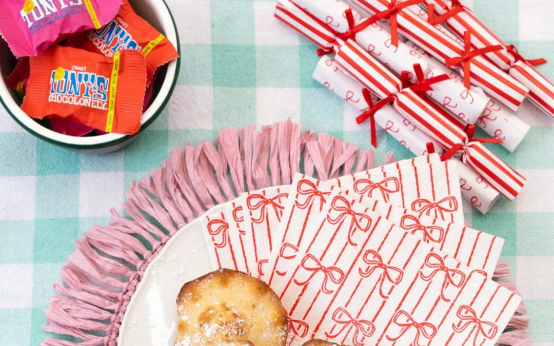Talking Tables Mini Saucer Crackers - Bow