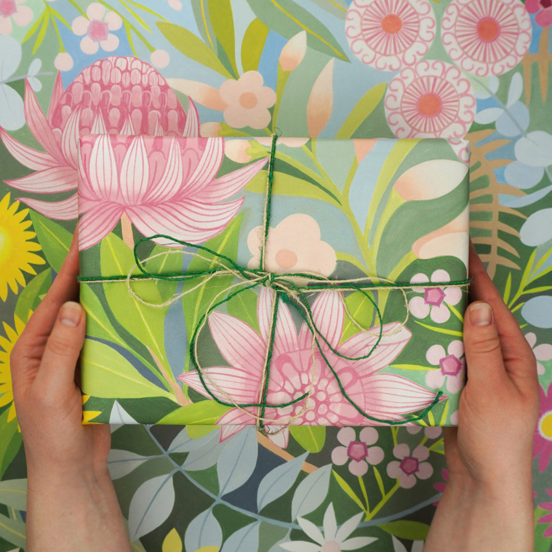 Earth Greetings Wrap - Bush Bouquet