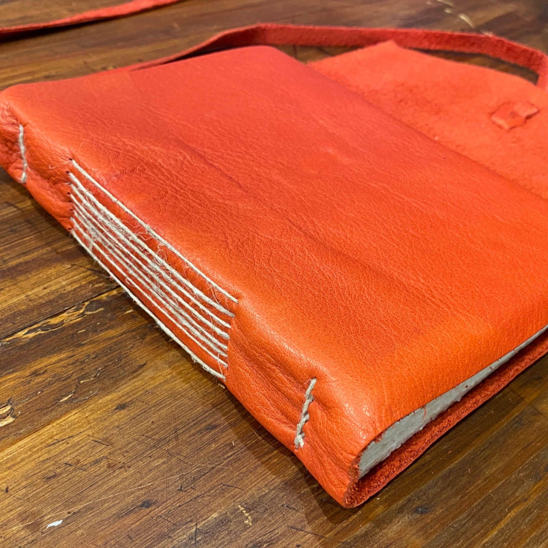 Medioevo Leather Journal - Red Medium